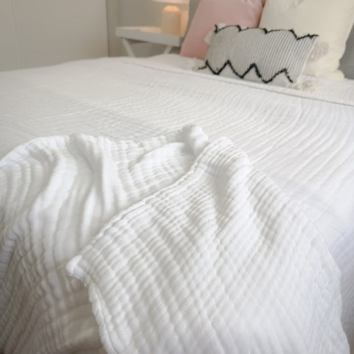 Soothing muslin blanket in Snow White