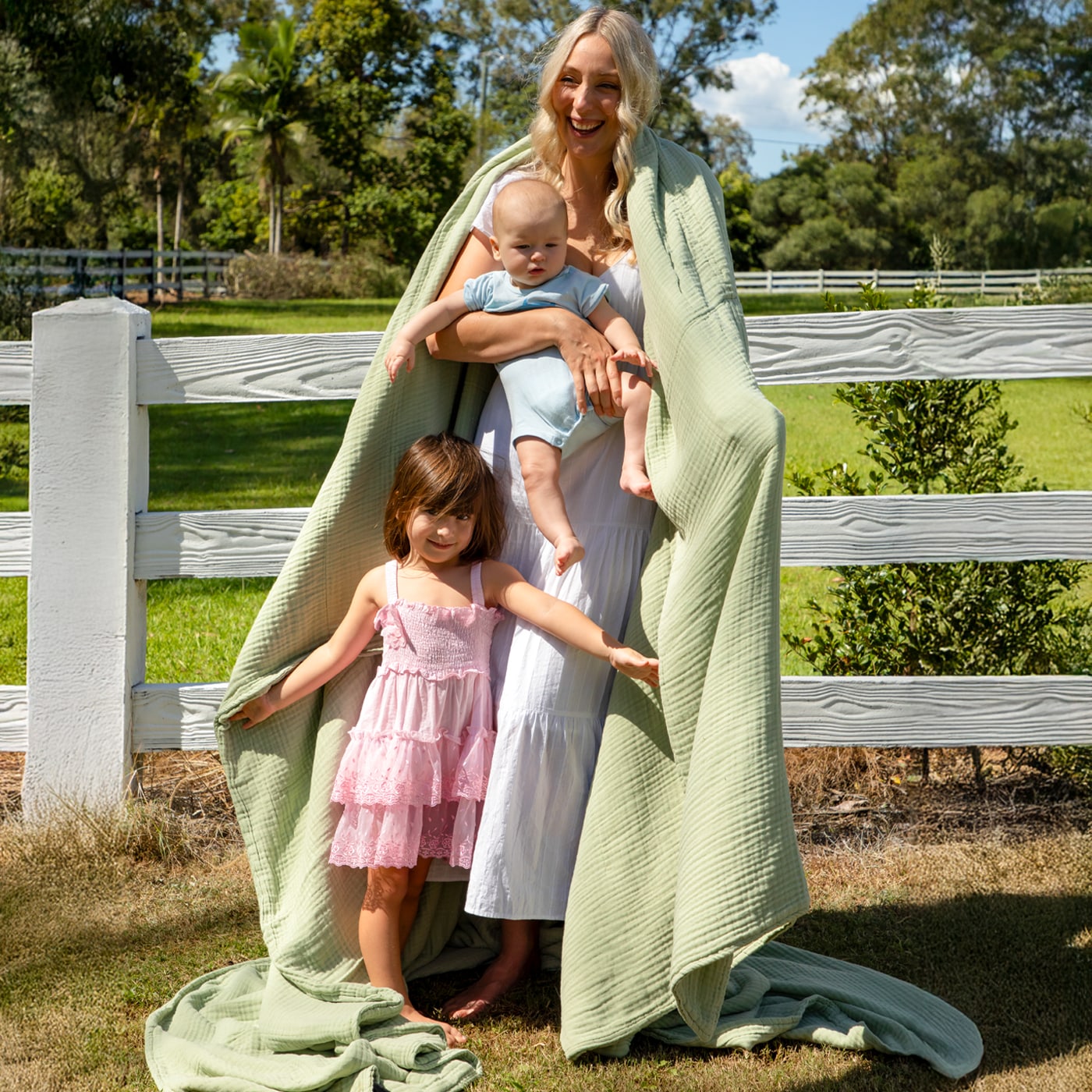 Soothing muslin blanket in Sage Green