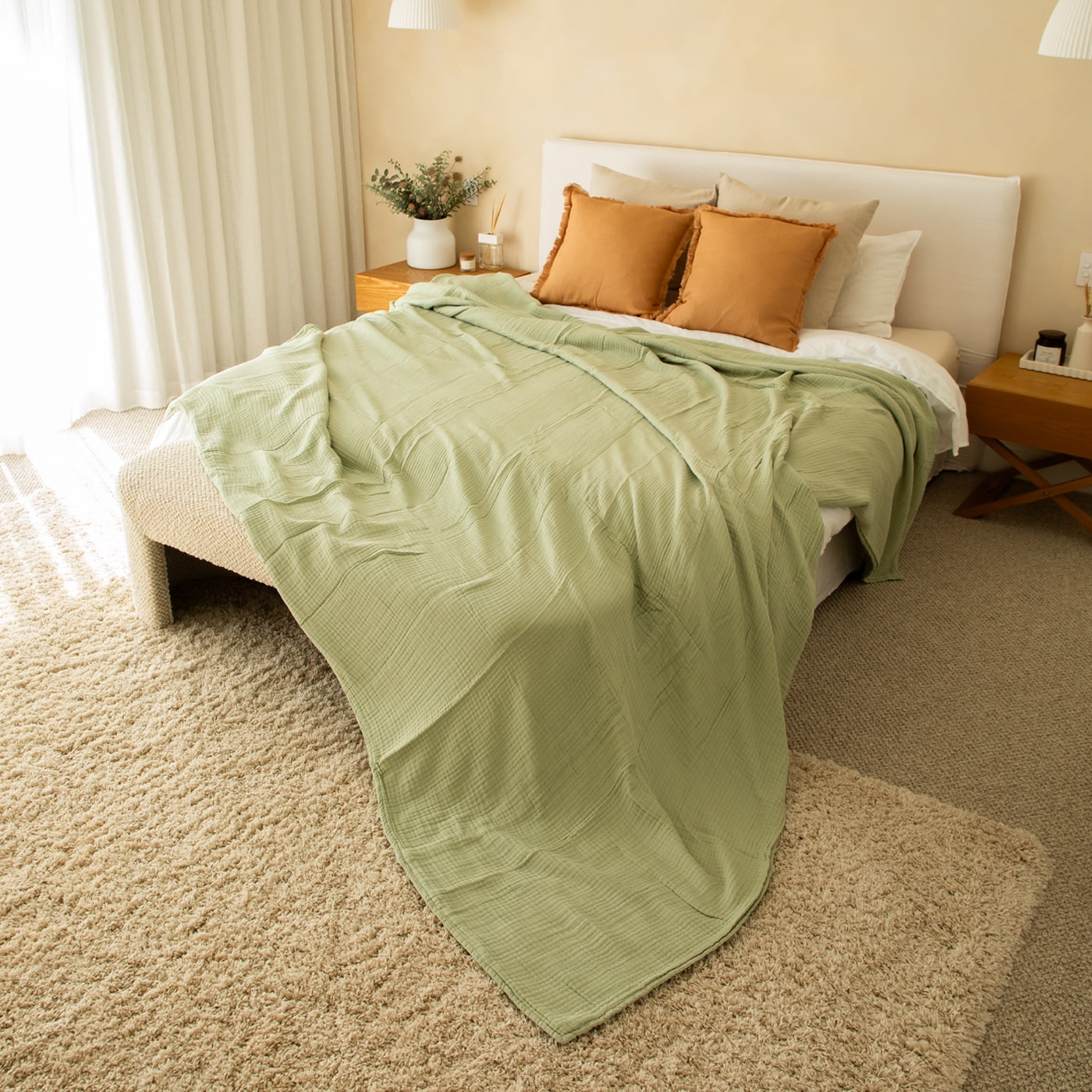 Soothing muslin blanket in Sage Green