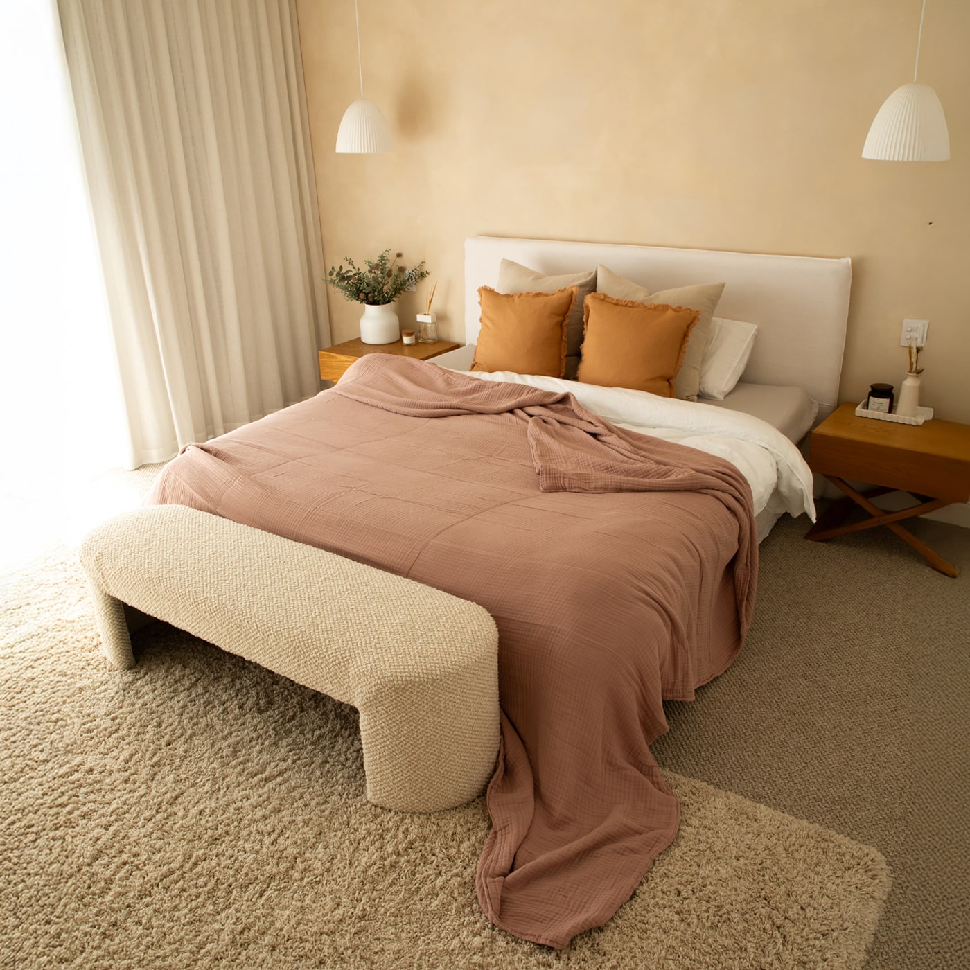 Soothing muslin blanket in Blush