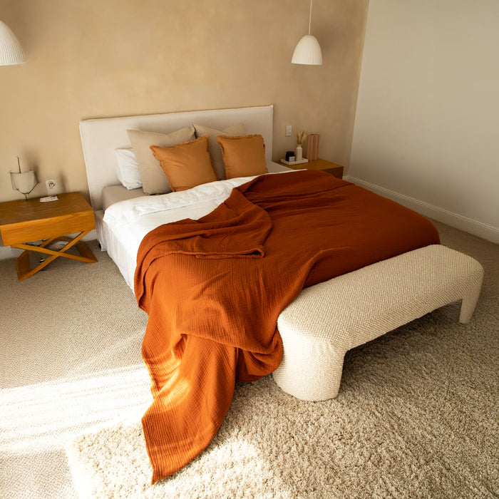 Soothing muslin blanket in Rust